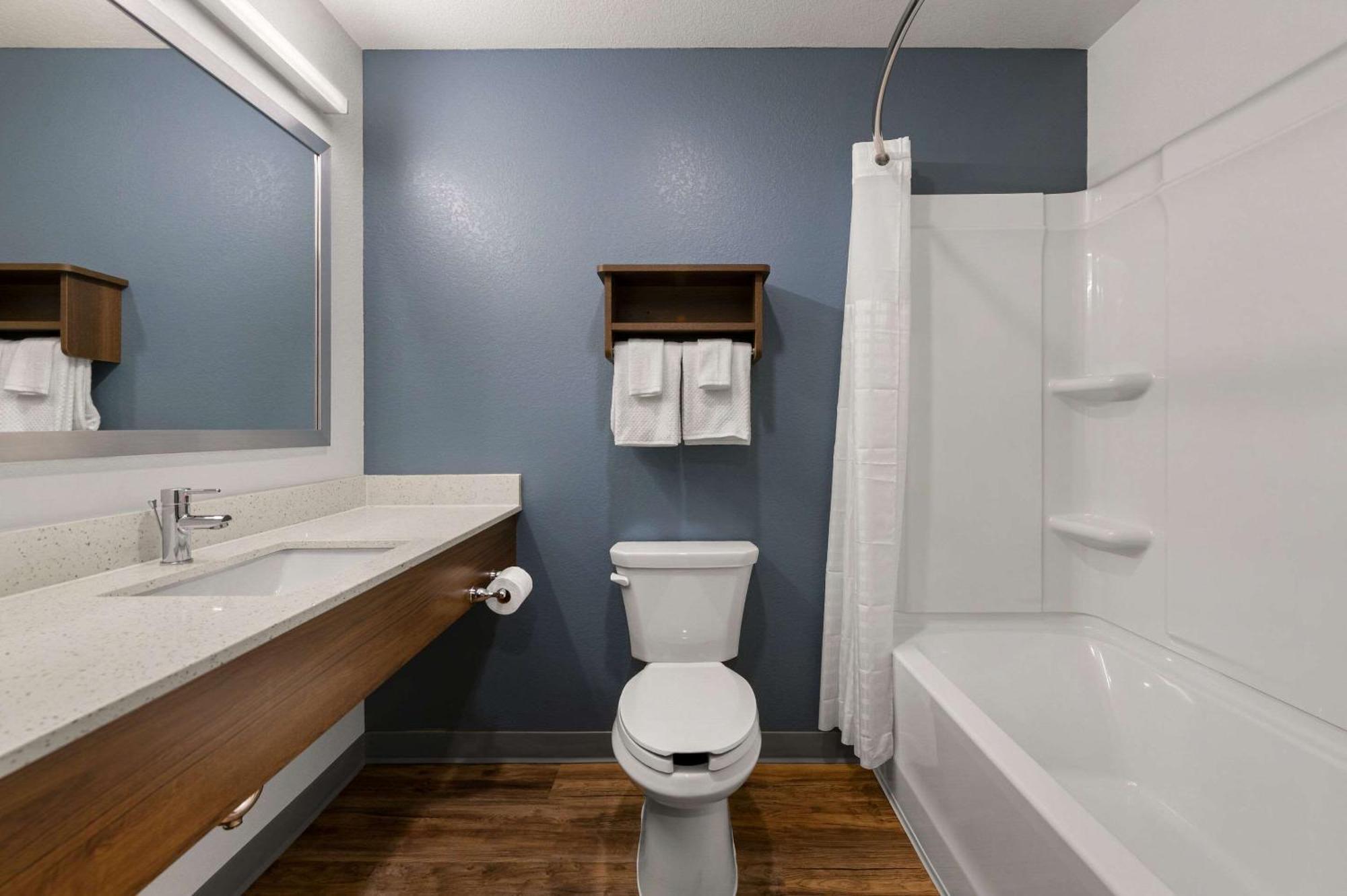 Woodspring Suites Yorktown Newport News Exteriör bild