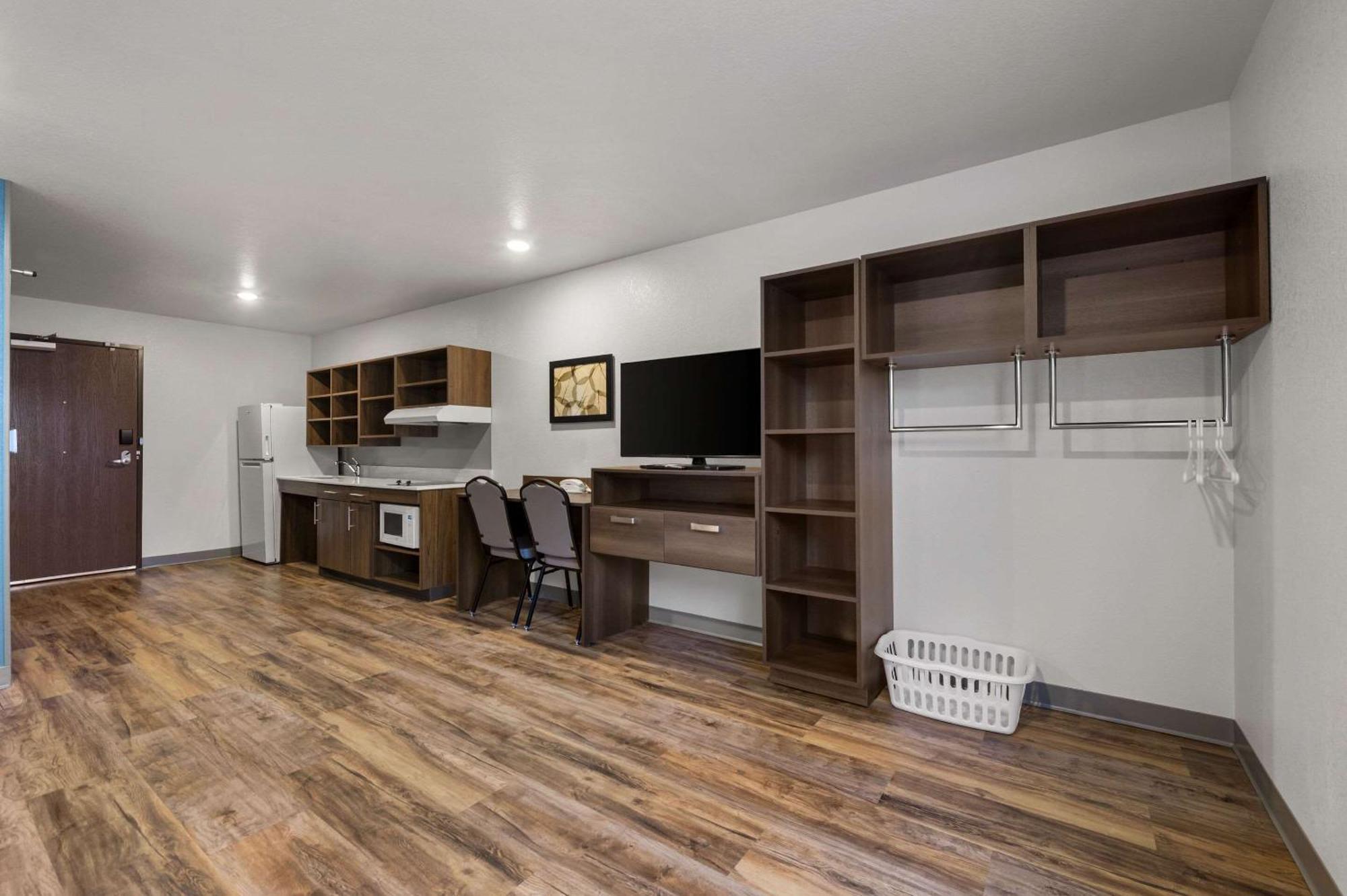 Woodspring Suites Yorktown Newport News Exteriör bild
