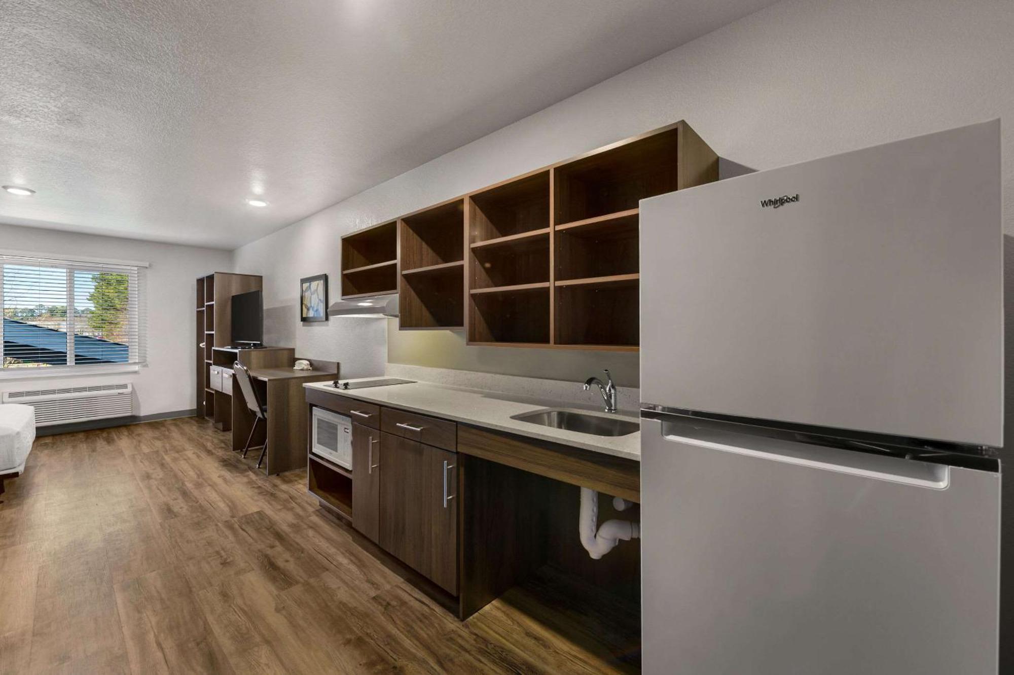 Woodspring Suites Yorktown Newport News Exteriör bild