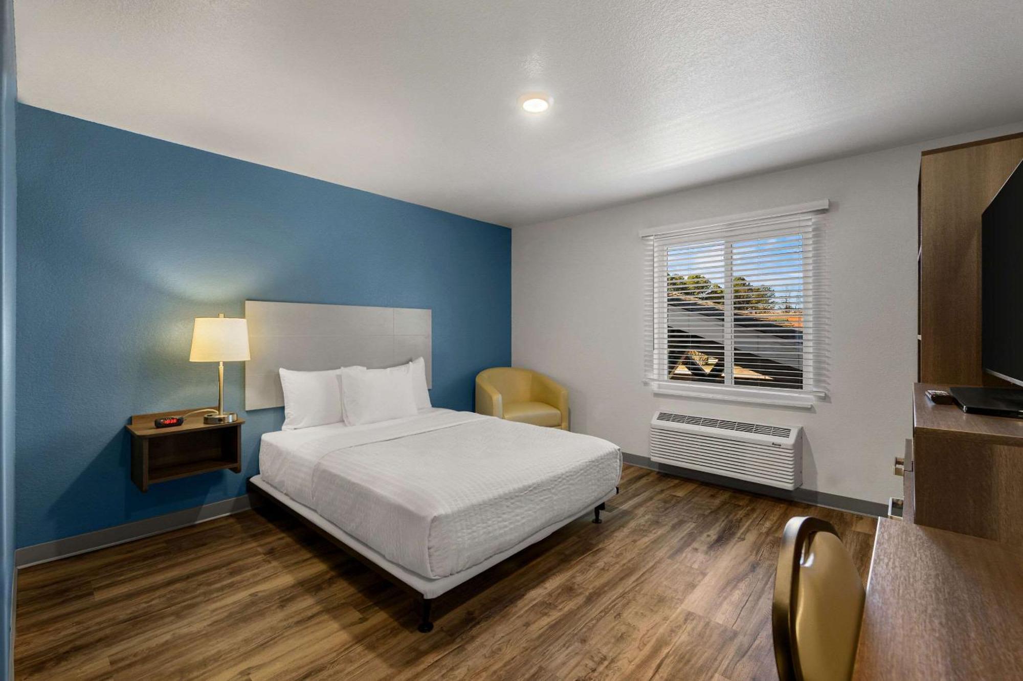 Woodspring Suites Yorktown Newport News Exteriör bild